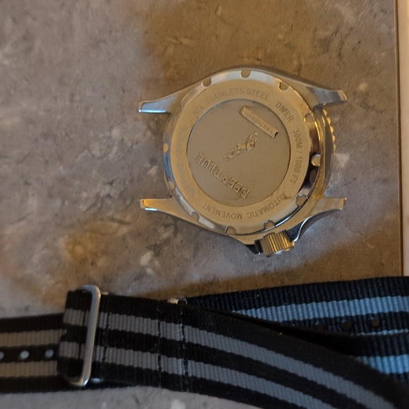 Watch - Picture 2 of 2